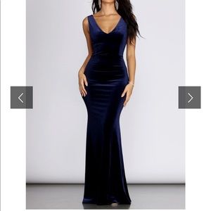 Allesia Velvet evening gown